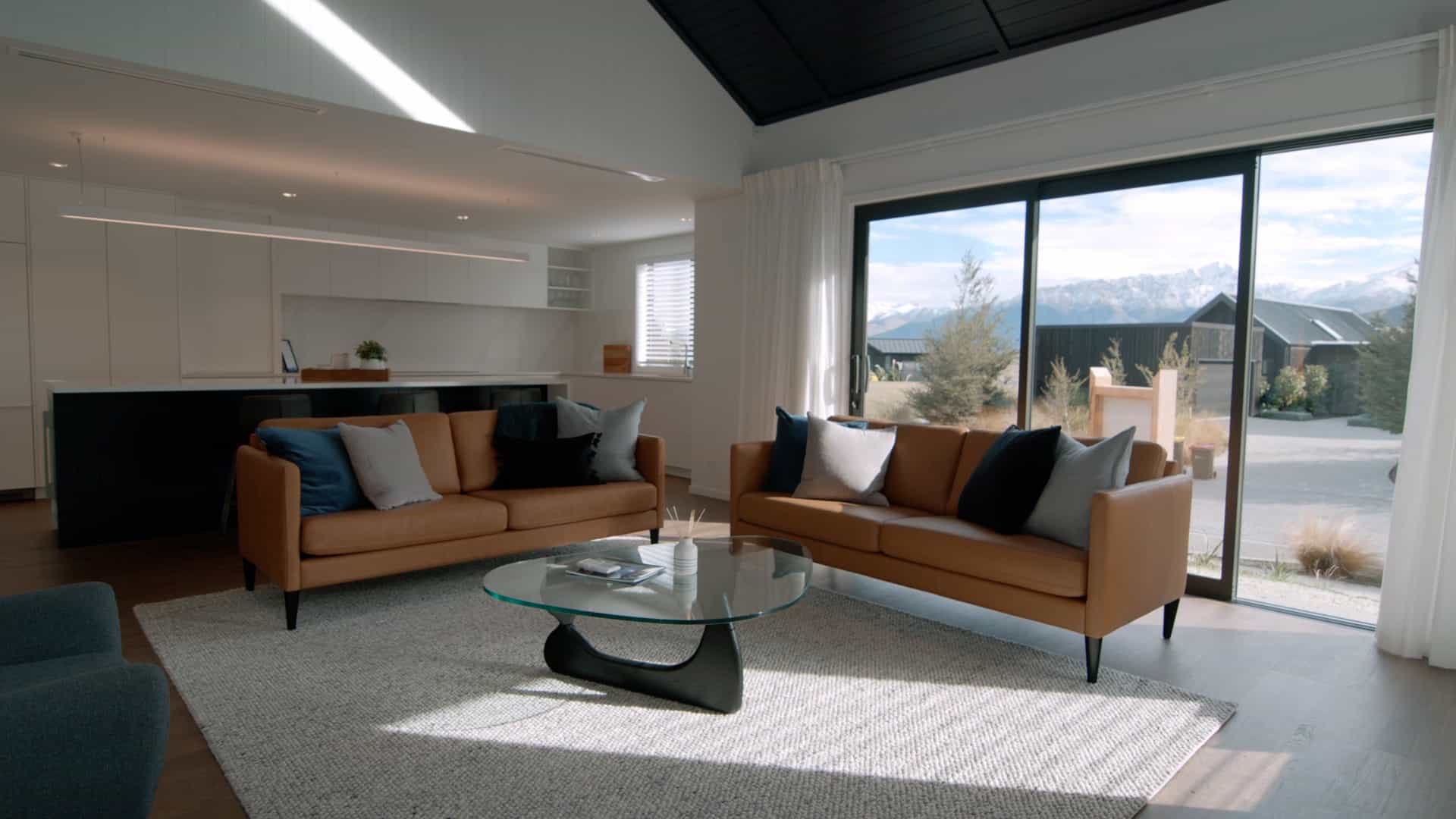 Jack's-Point-Show Home-Fowler-Homes-Queenstown-Lounge