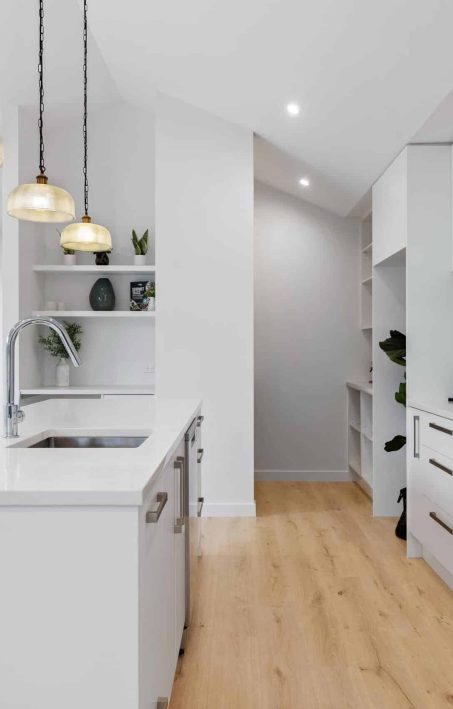 Hanley's-Farm-Home-And-Income-Unit-Fowler-Homes-Queenstown-Kitchen